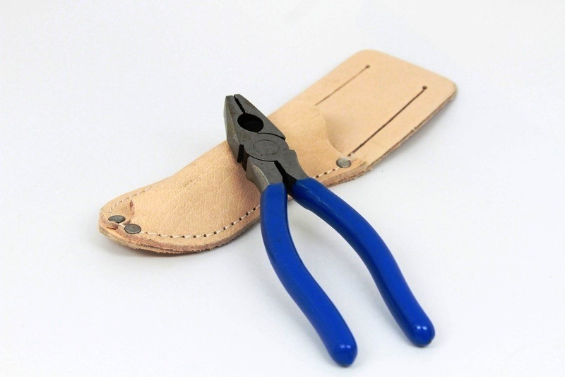 Trapping Pliers and/or Sheath