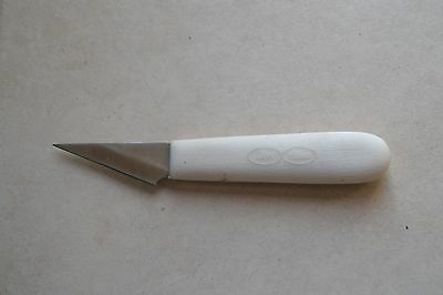 SCK White Triangle Pelter Knife - Each